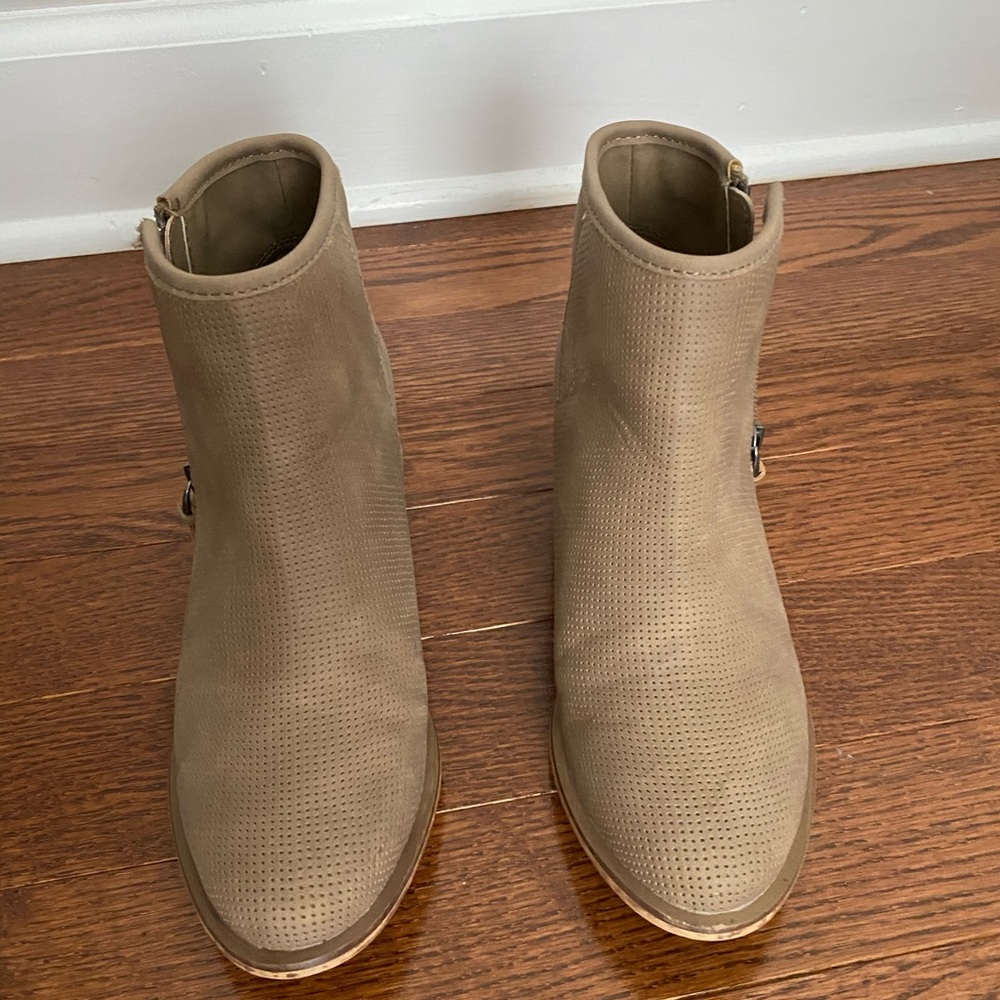 Ankle booties